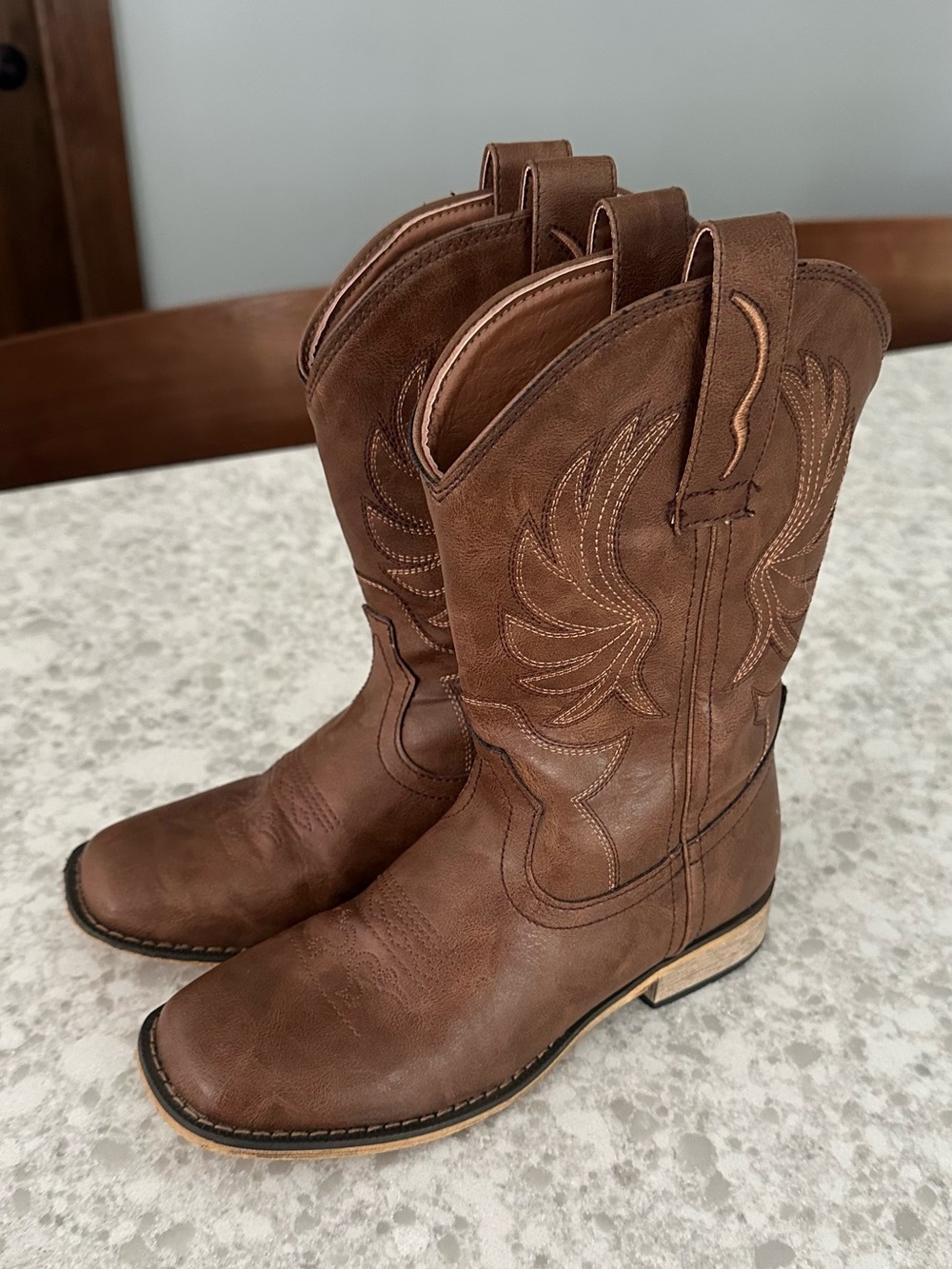 Kids Brown Western Pull-On Cowboy Boots